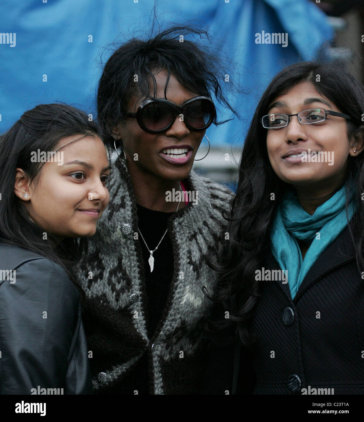 Paparazzi Sinitta naked (34 photo), Sexy, Cleavage, Twitter, bra 2015 Paparazzi Sinitta nude (11 photos), Tits, Hot, Feet, lingerie 2015