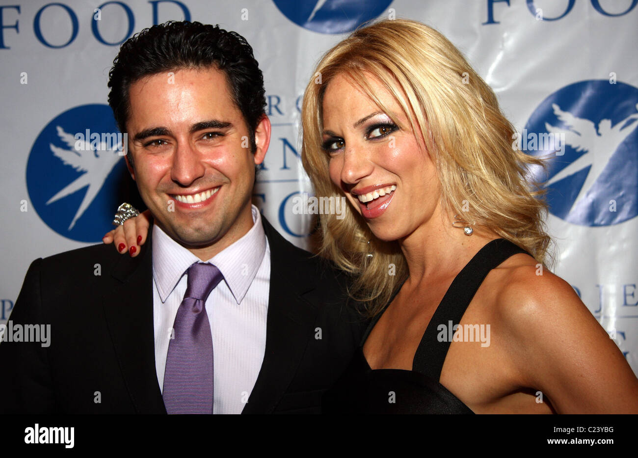 John lloyd young deborah gibson hi-res stock photography and images - Alamy