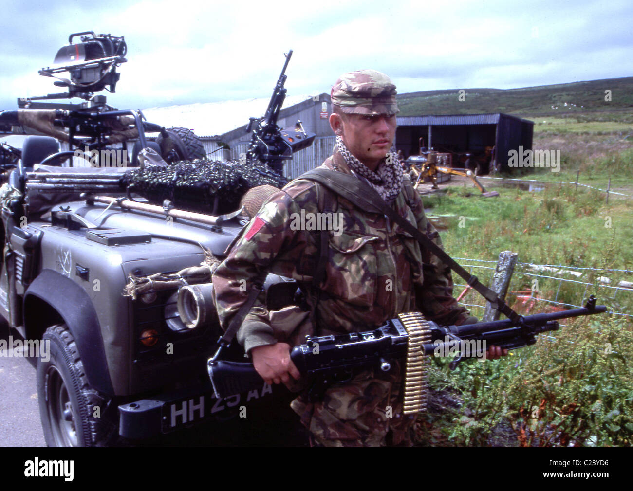 British parachute regiment training hi-res stock photography and images ...