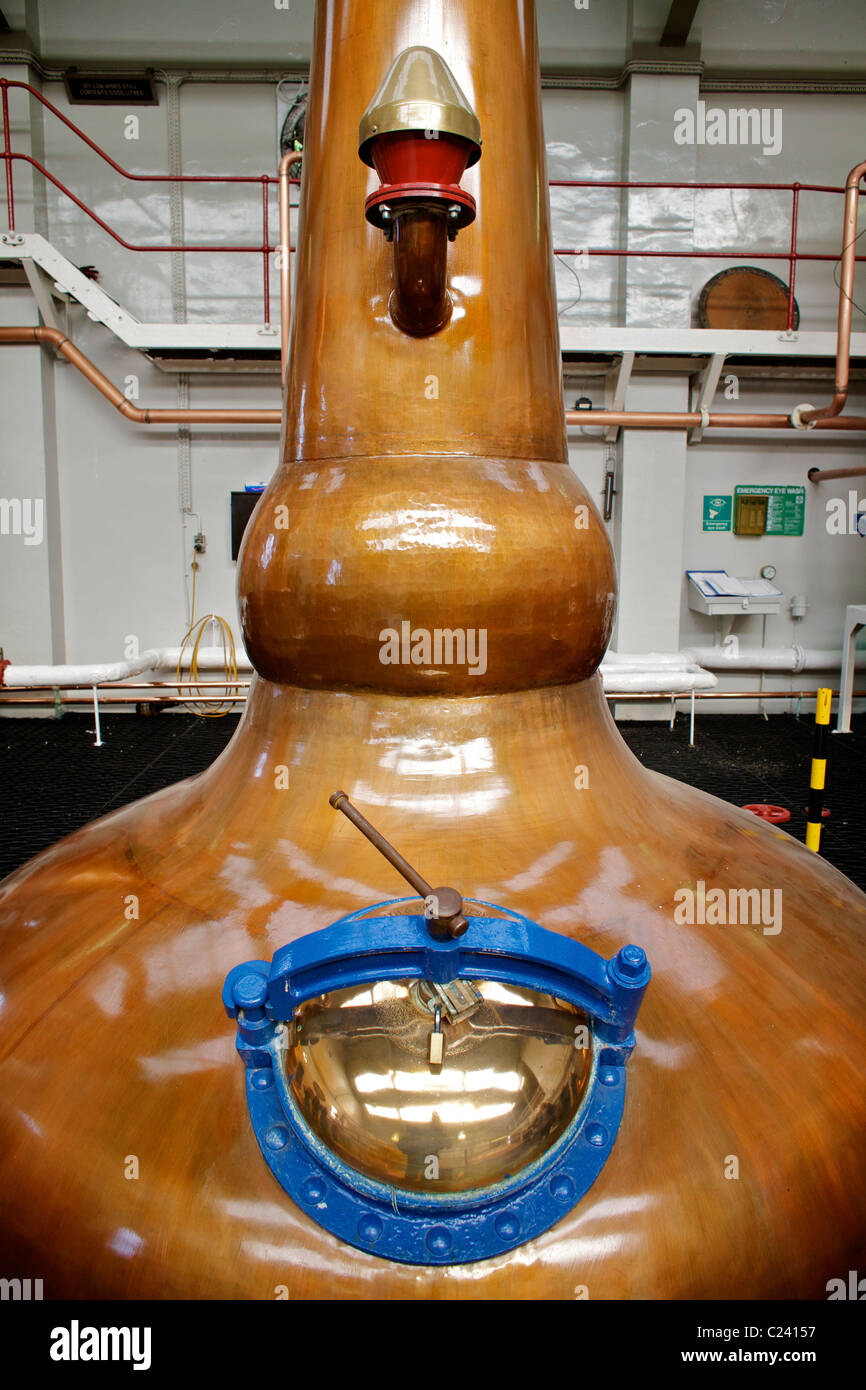 Scotch whisky distillery hires stock photography and images Alamy