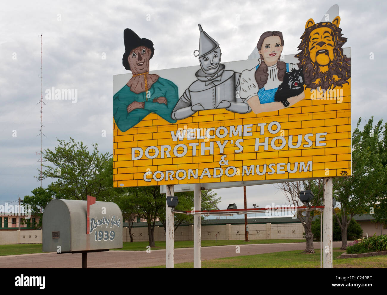 Kansas, Liberal, Dorothy's House, replica of fictional Kansas farmhouse and Yellow Brick Road to Land of Oz Stock Photo
