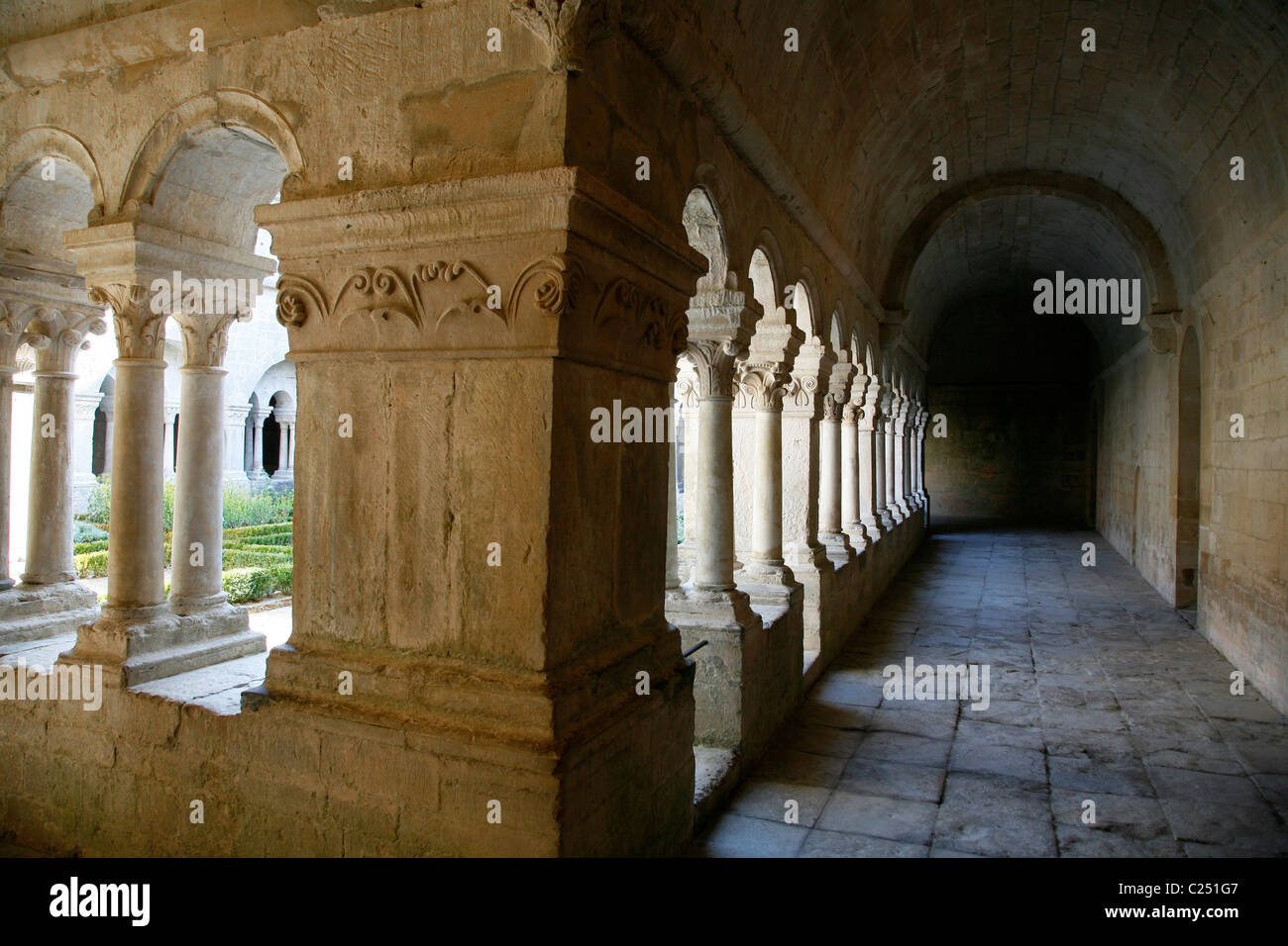 The Cloister, Abbaye de Senanque, Vaucluse, Provence, France. Stock Photo