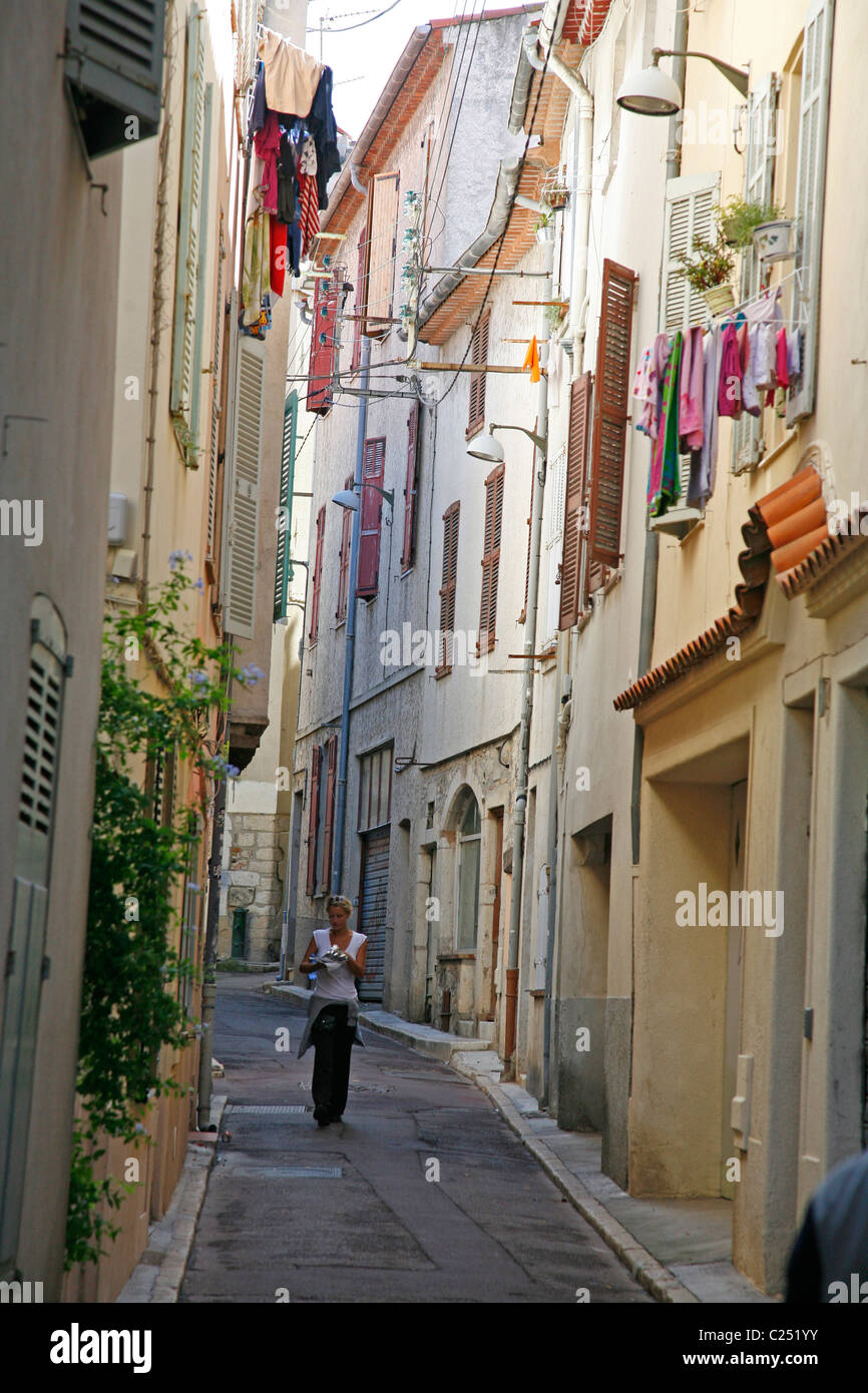 Vieil Antibes, street scene in the old town, Antibes, Alpes Maritimes, Provence, France. Stock Photo