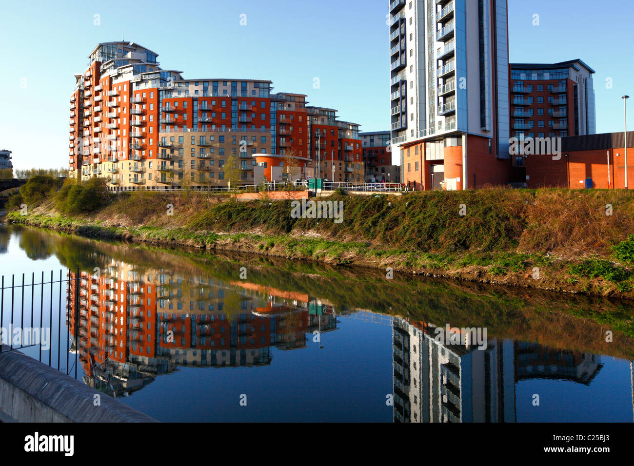 City Island Apartments Stock Photo Alamy