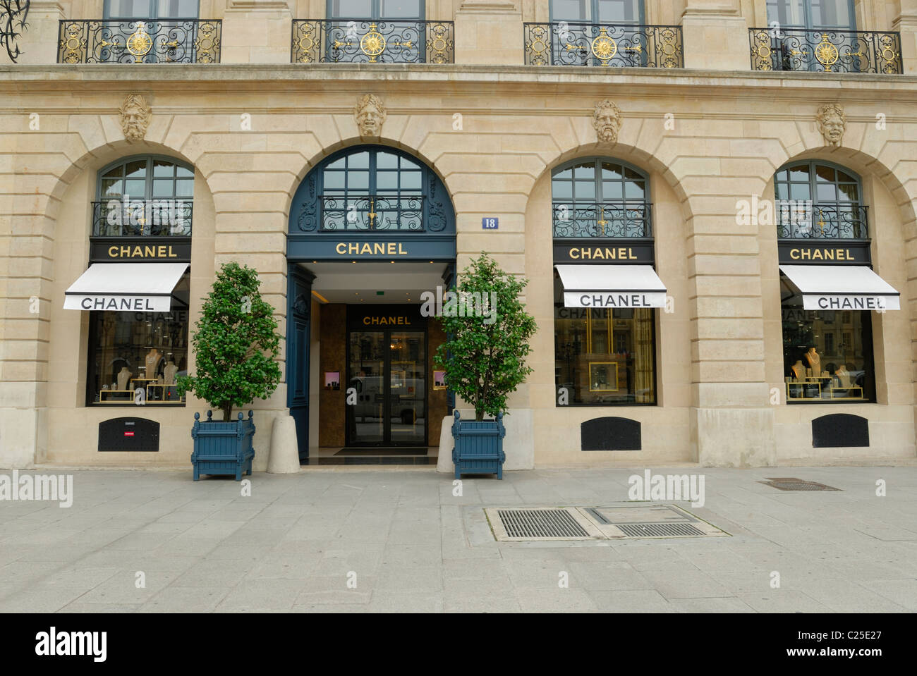 Chanel shop france hi-res stock photography and images - Alamy