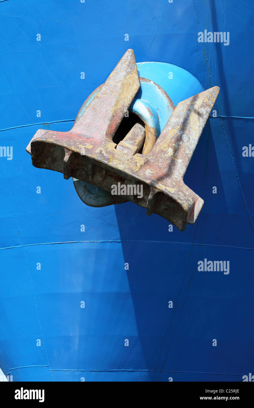 Shipping container ship anchor hi-res stock photography and images - Alamy