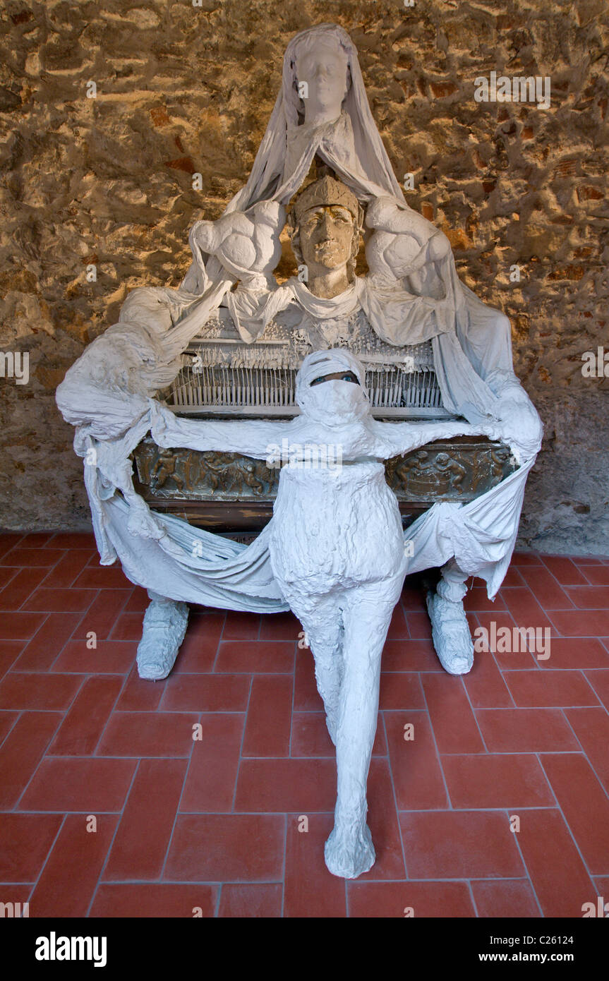 The Salvador Dali Museum in Figueres, Catalunya, Spain Stock Photo - Alamy