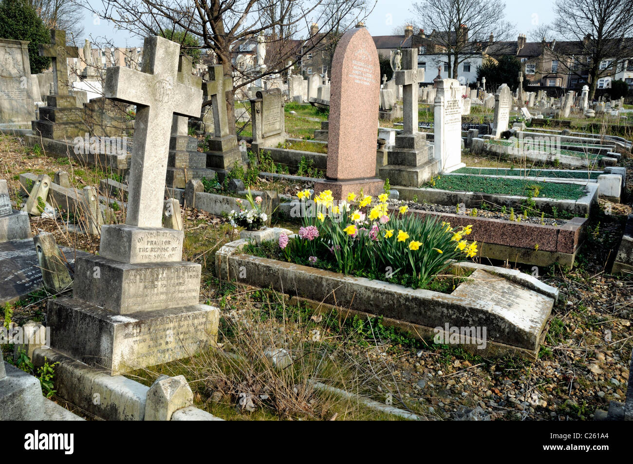 Gravestones St Patrick's Catholic Cemetery Leytonstone London England ...