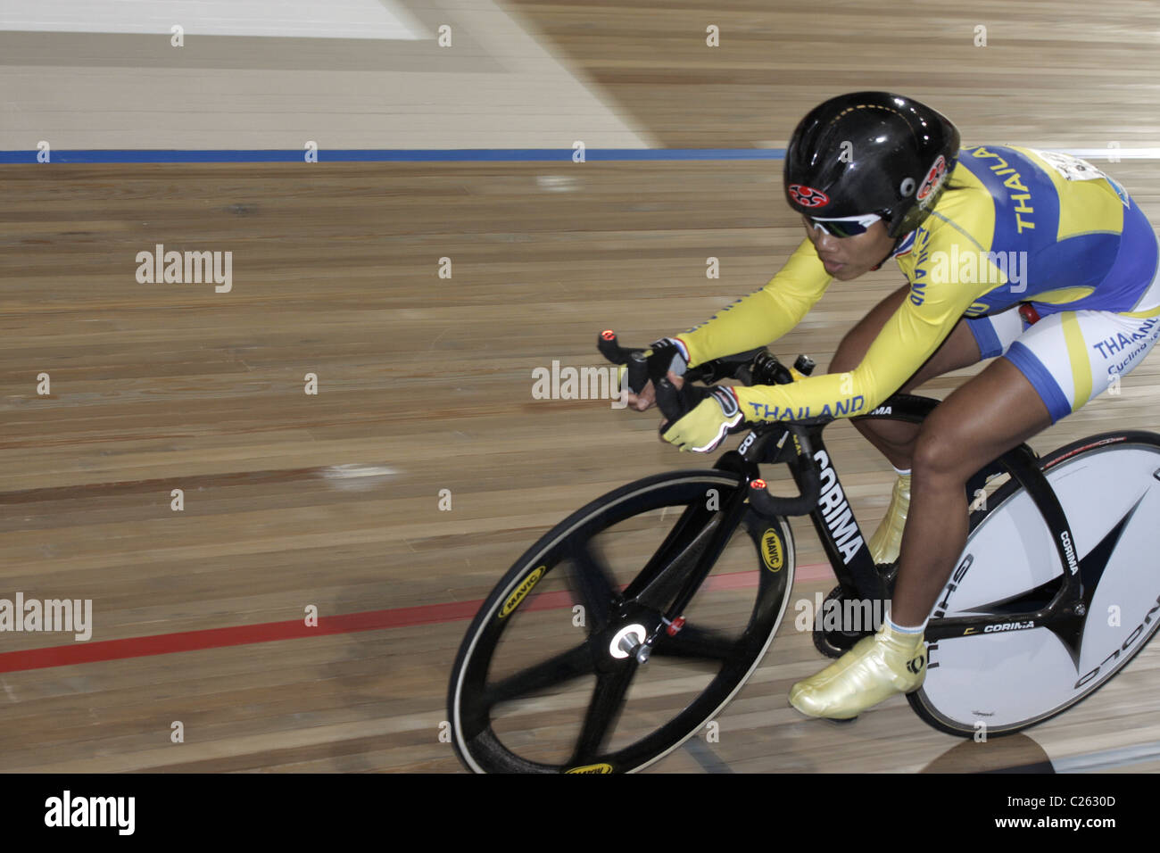 uci track bike