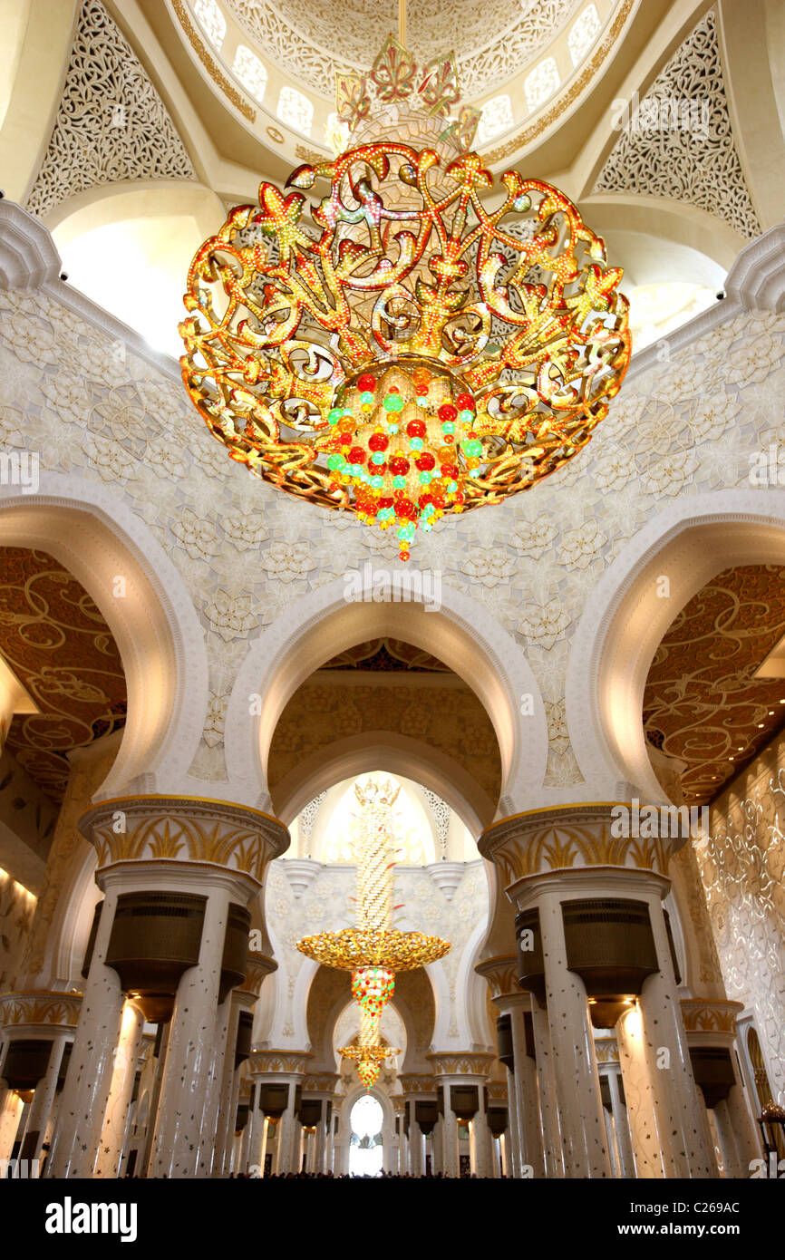 Sheikh Zayed Mosque, Abu Dhabi. Third biggest mosque in the world