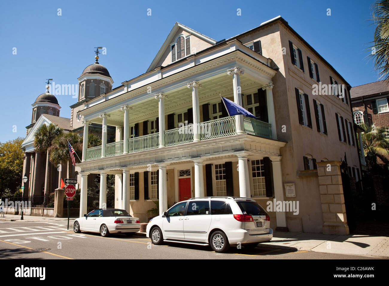 Historic charleston house meeting street hires stock photography and images Alamy