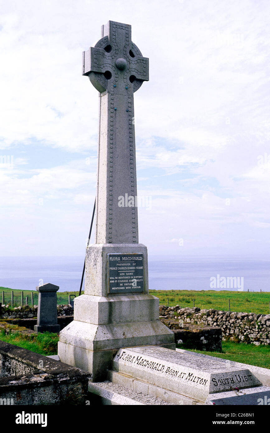 Flora Macdonald Grave, Isle of Skye tomb stone cross memorial Scotland UK McDonald Scottish heroine heroines famous woman women Stock Photo
