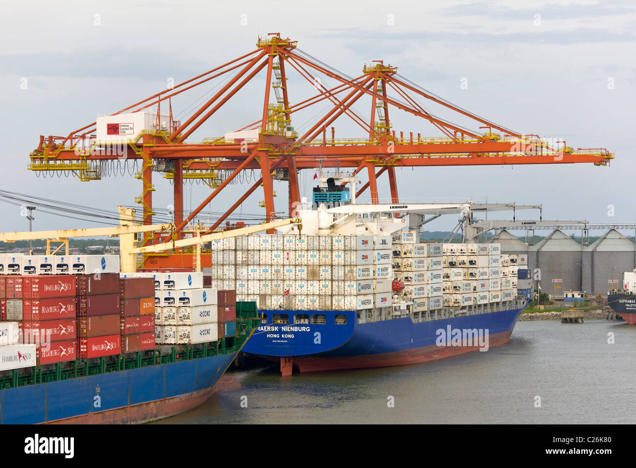 Container ships at the port of Guayaquil, Ecuador Stock Photo - Alamy