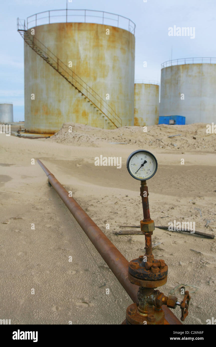 Pol petroleum oil lubricants hires stock photography and images Alamy