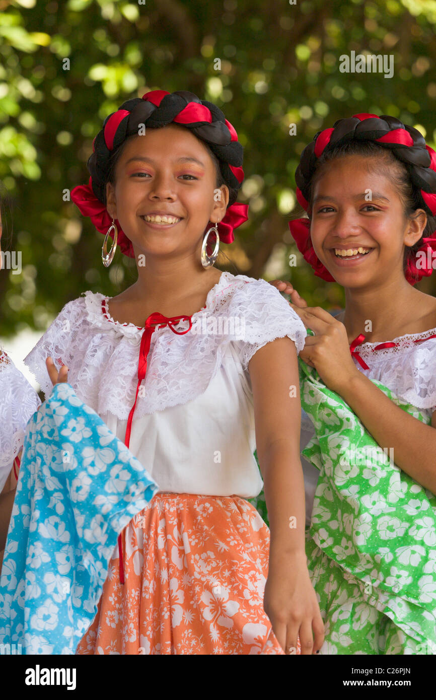 Mexican girls in local costume, Tuxtla Chico, Chiapas, Mexico Stock Photo