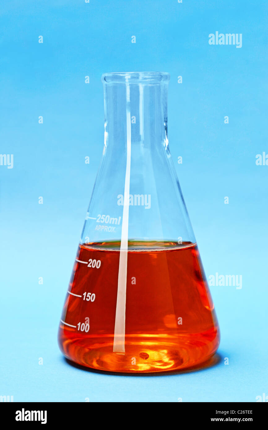 Conical flask with liquid High Resolution Stock Photography and Images