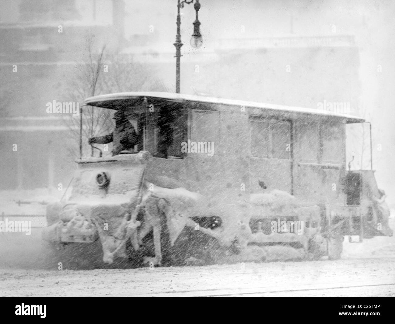 Snow plow on streetcar in New York City, 1910 Stock Photo