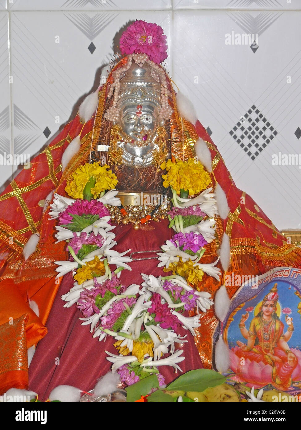 Hindu goddess gauri hi-res stock photography and images - Alamy