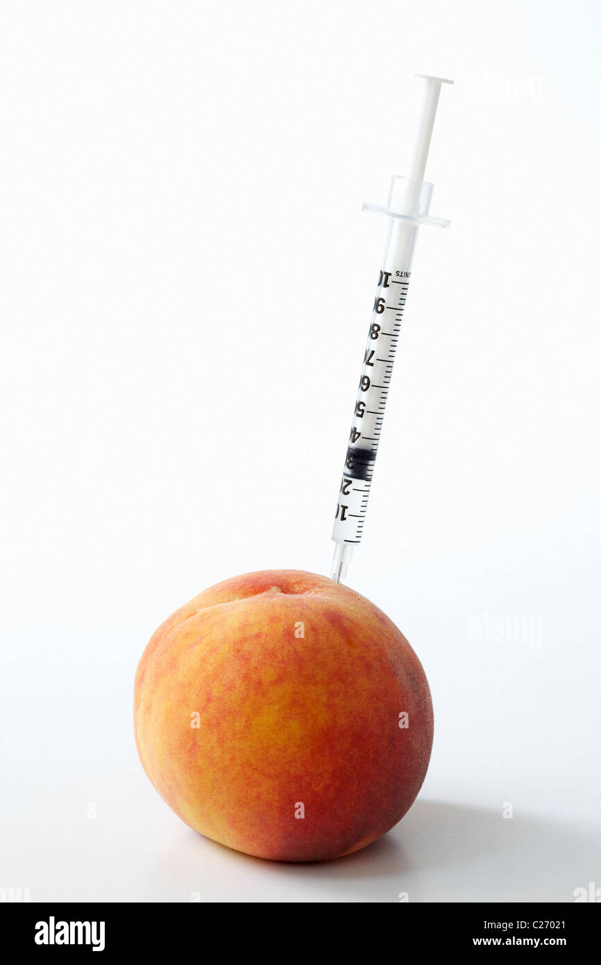 Inserted needle hires stock photography and images Alamy