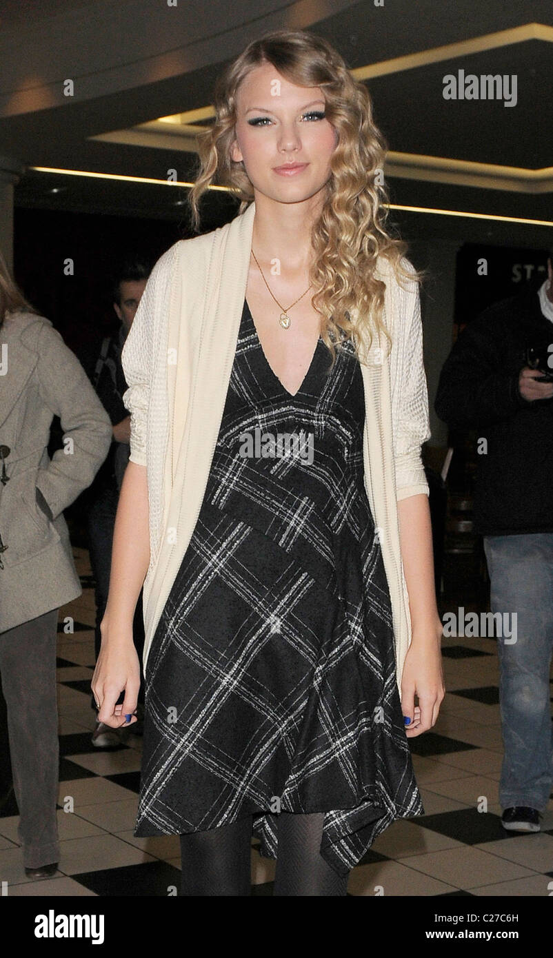 American Country singer Taylor Swift leaves her hotel early in the