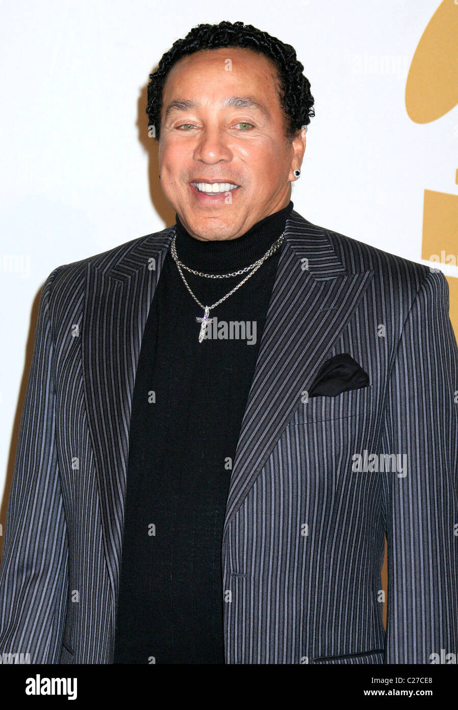 Where Does Smokey Robinson Live