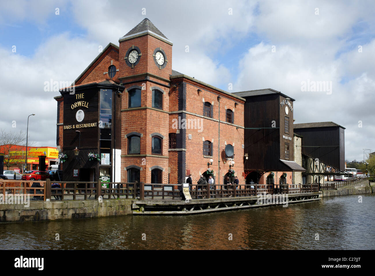 Wigan pier canal hires stock photography and images Alamy
