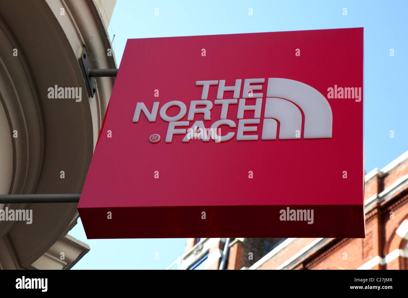 North face store hi-res stock photography and images - Alamy