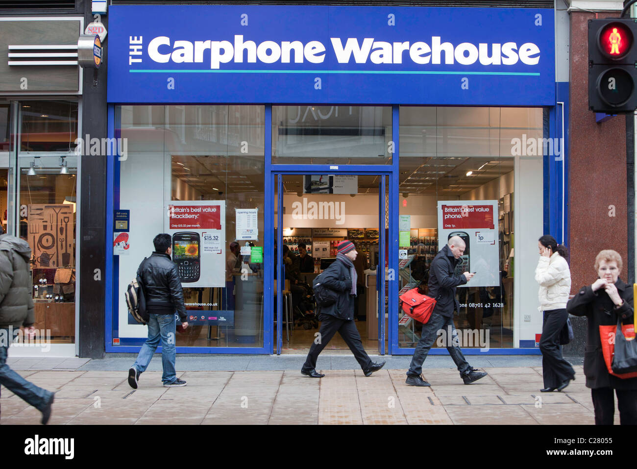Shop front london hi-res stock photography and images - Alamy