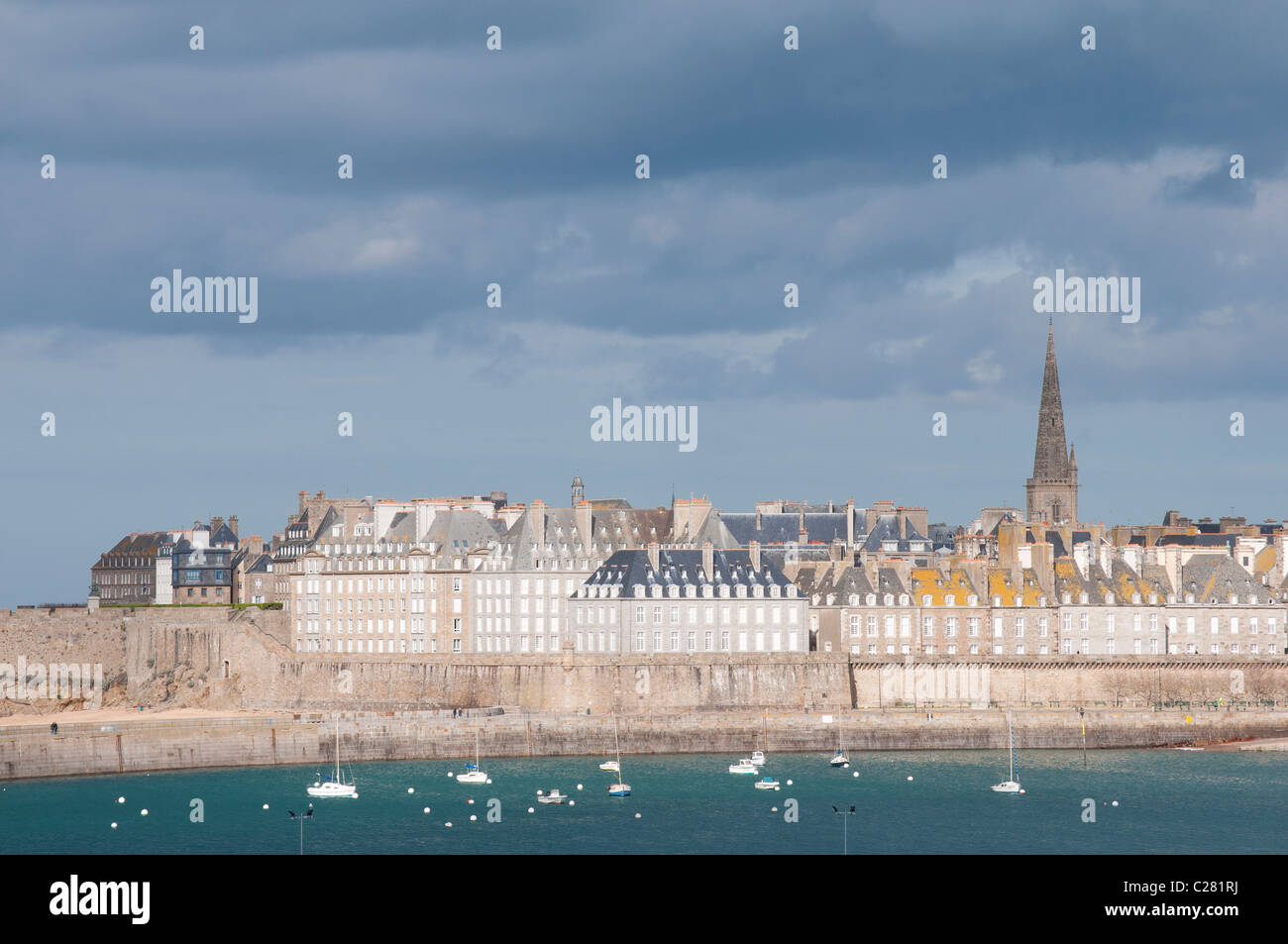 Saint malo intra muros hires stock photography and images Alamy