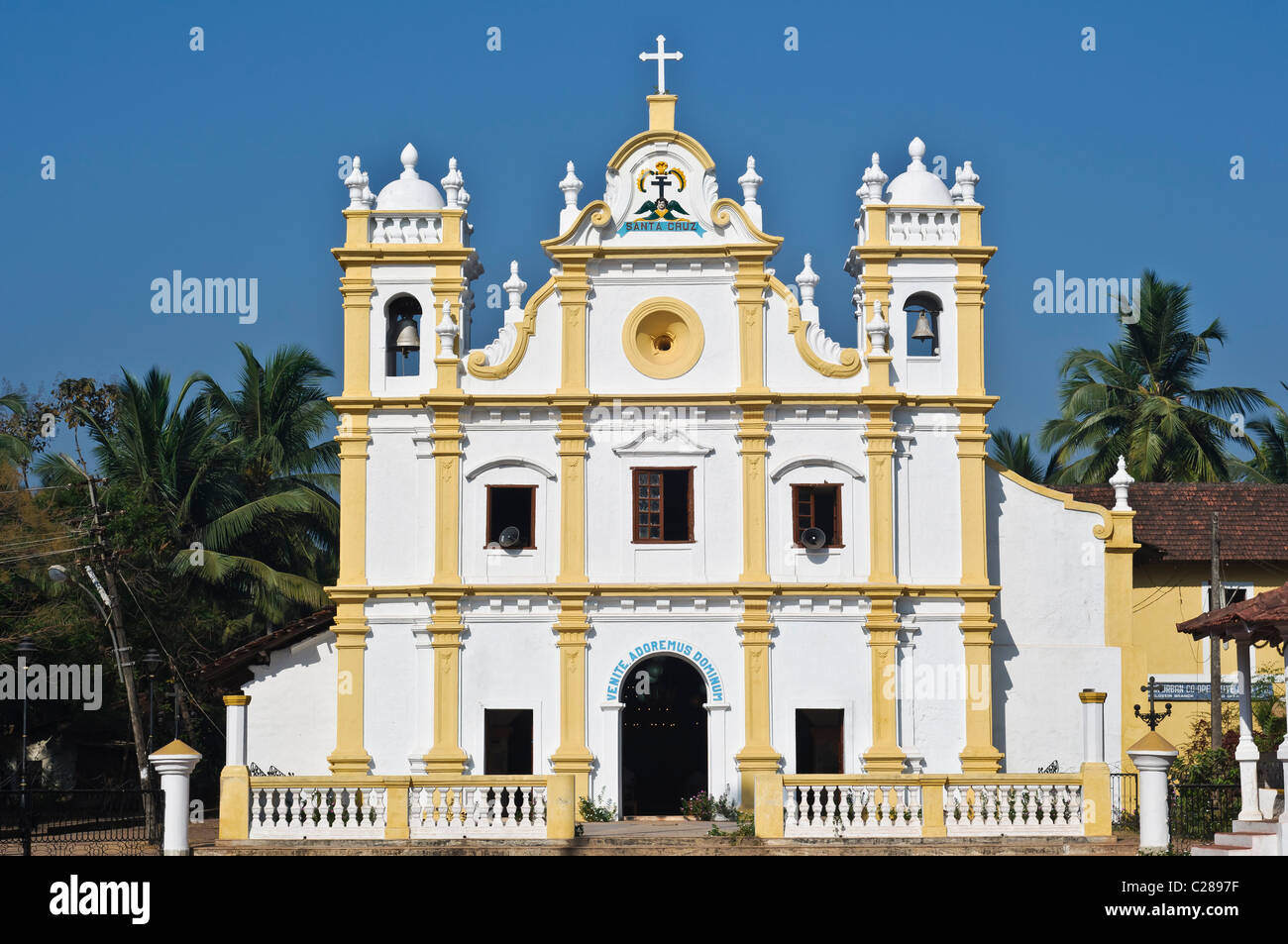 Santa cruz church goa hires stock photography and images Alamy