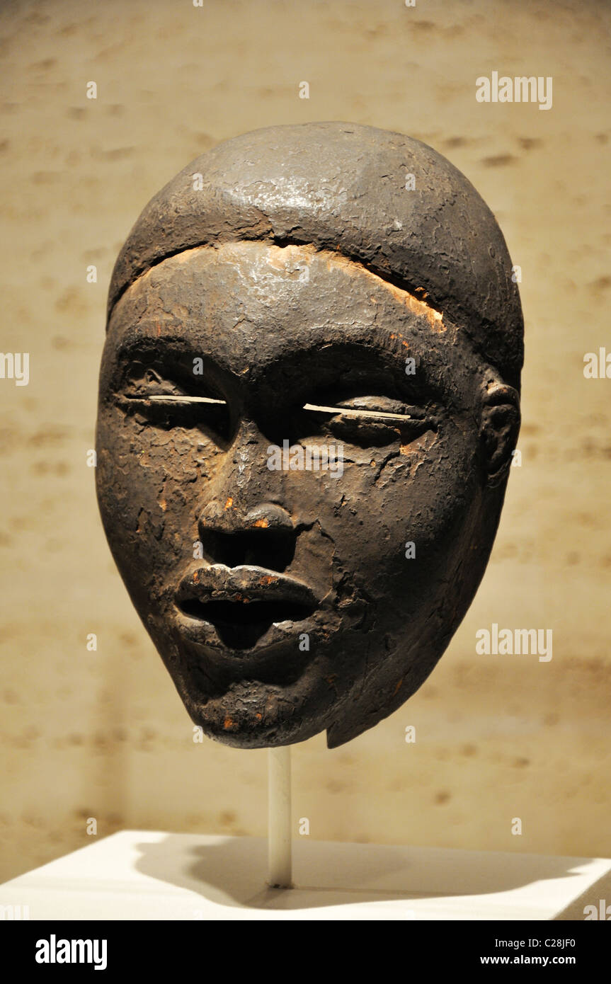 Diviner’s Mask, Early 20th century, Congo, Africa and Angola, Yombe people; Kimbell Art Museum, Fort Worth, Texas, USA Stock Photo