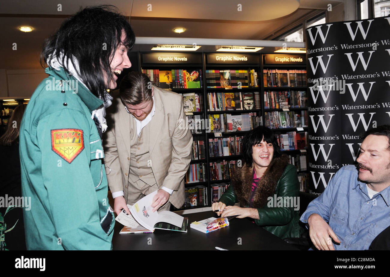 Noel Fielding and Julian Barratt of The Mighty Boosh at a booksigning at Waterstone's, Piccadilly, London, England - 05.12.09 Stock Photo