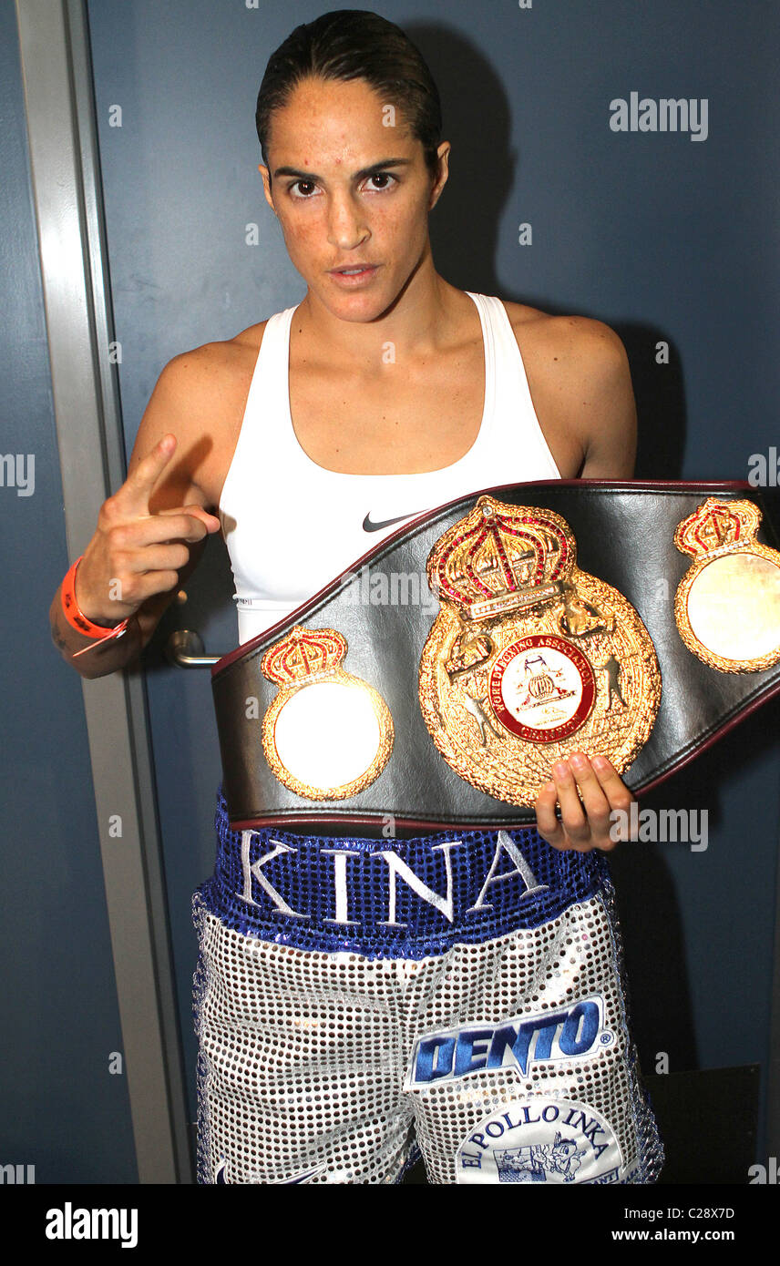 Peruvian boxer Kina Malpartida wins the Super Featherweight Boxing Fight at Citizen Business Bank Arena against British Lindsay Stock Photo