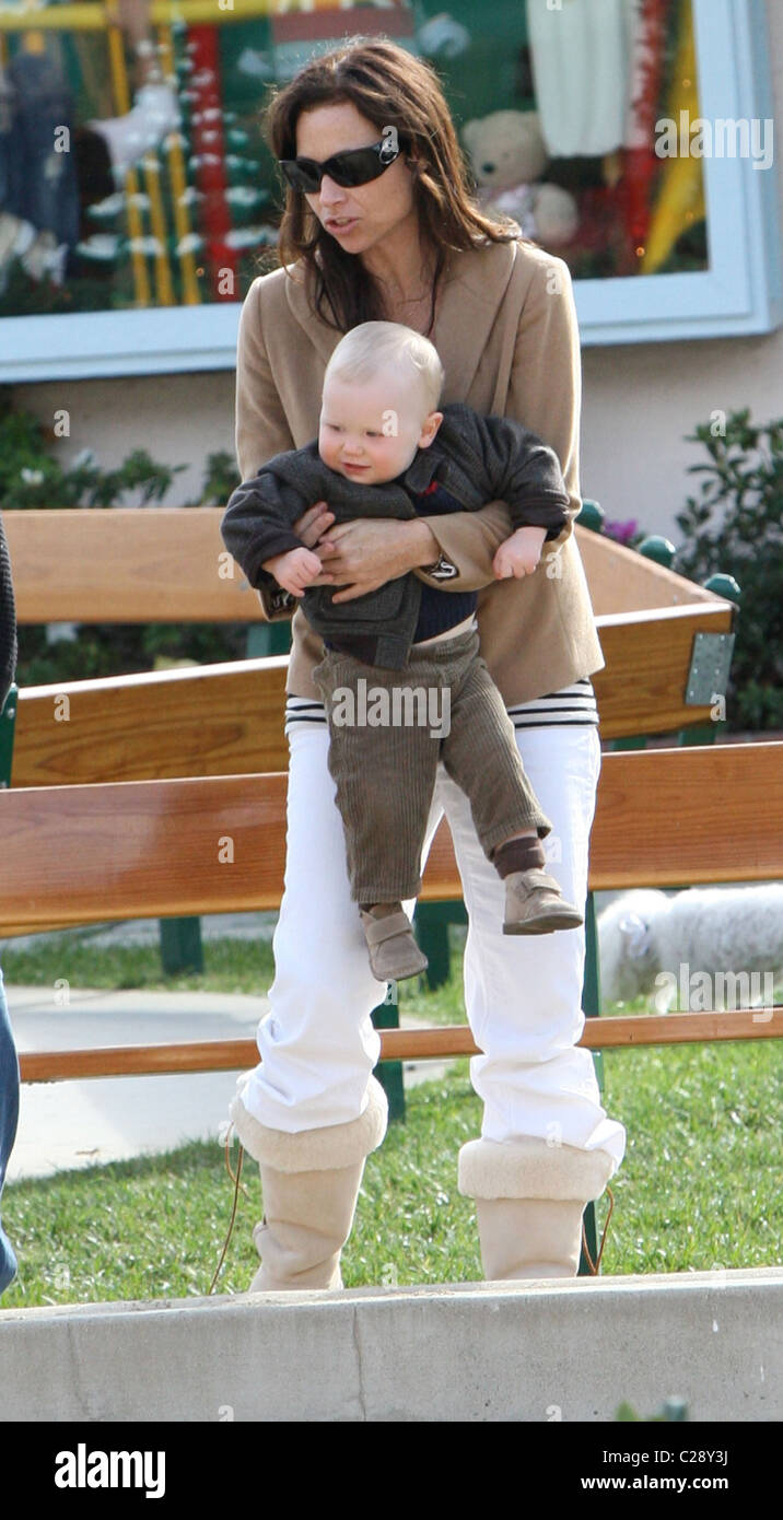 Minnie Driver takes her son, Henry Story Driver, to Cross Creek Park in Malibu Los Angeles, California, USA - 06.12.09 Stock Photo