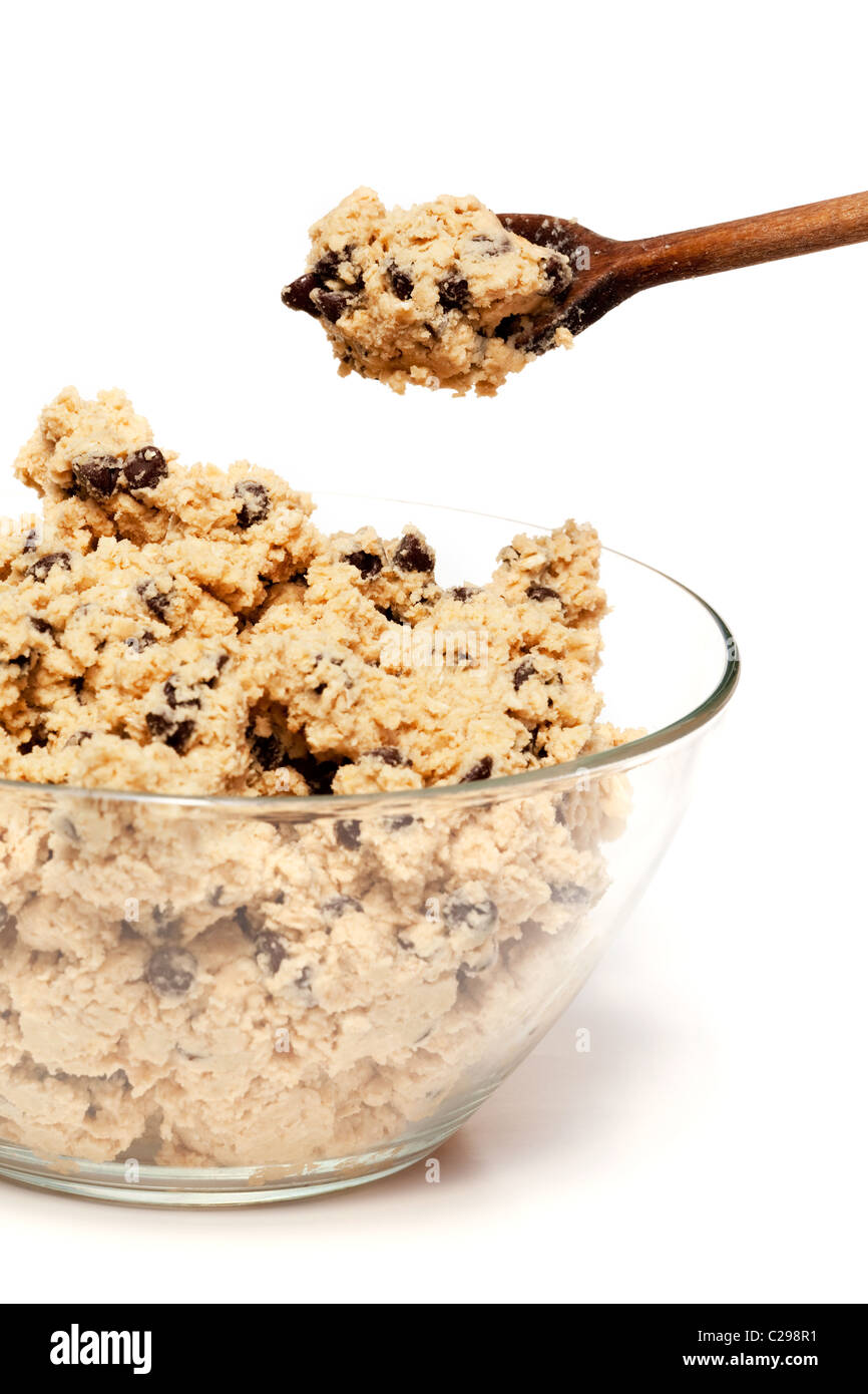 A bowl of raw chocolate chip cookie dough Stock Photo - Alamy