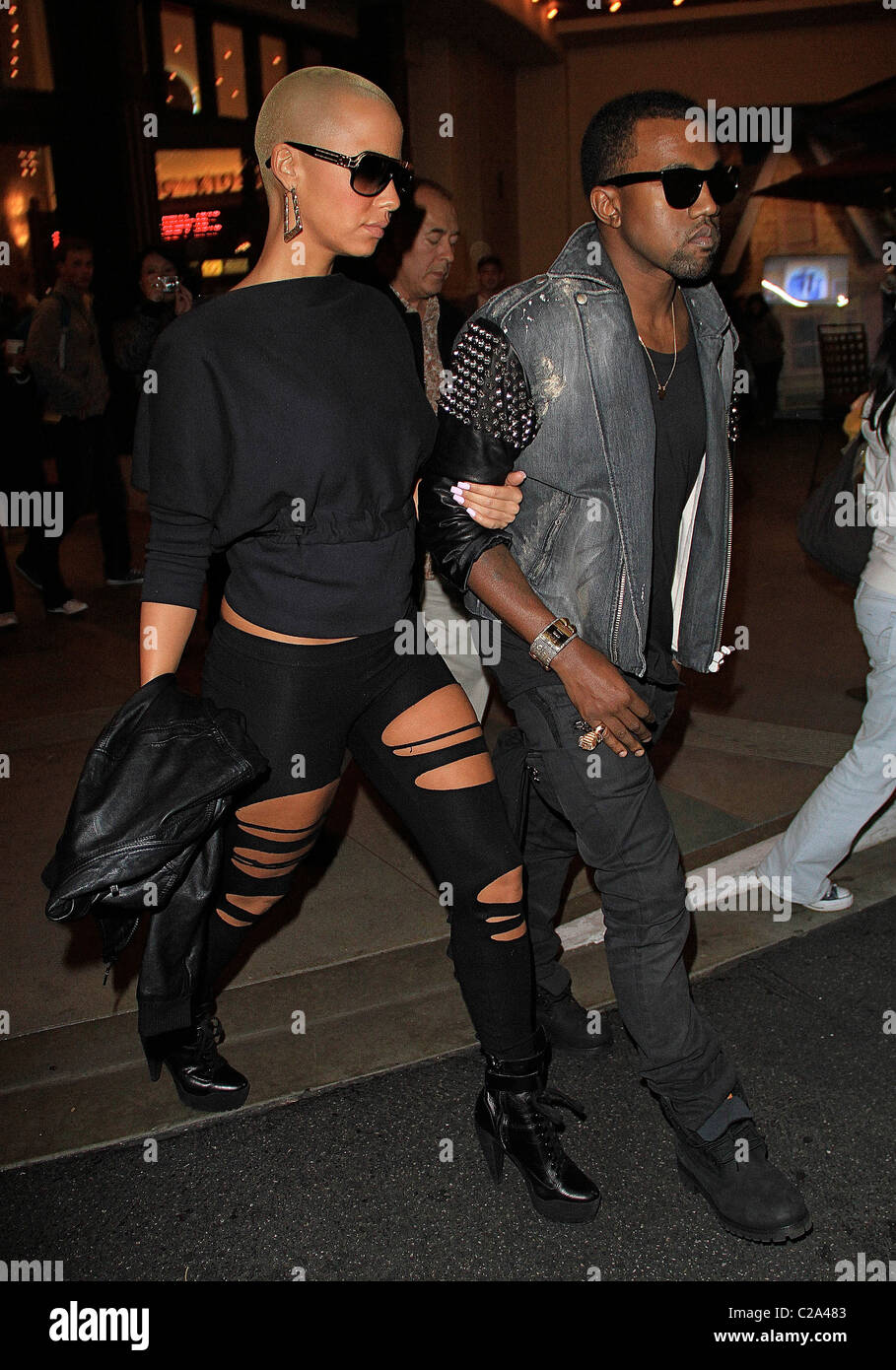 Kanye West and Amber Rose leave a movie theater in Hollywood after watching  'Avatar' Los Angeles, California - 22.12.09 Stock Photo - Alamy, image size:909x1390
