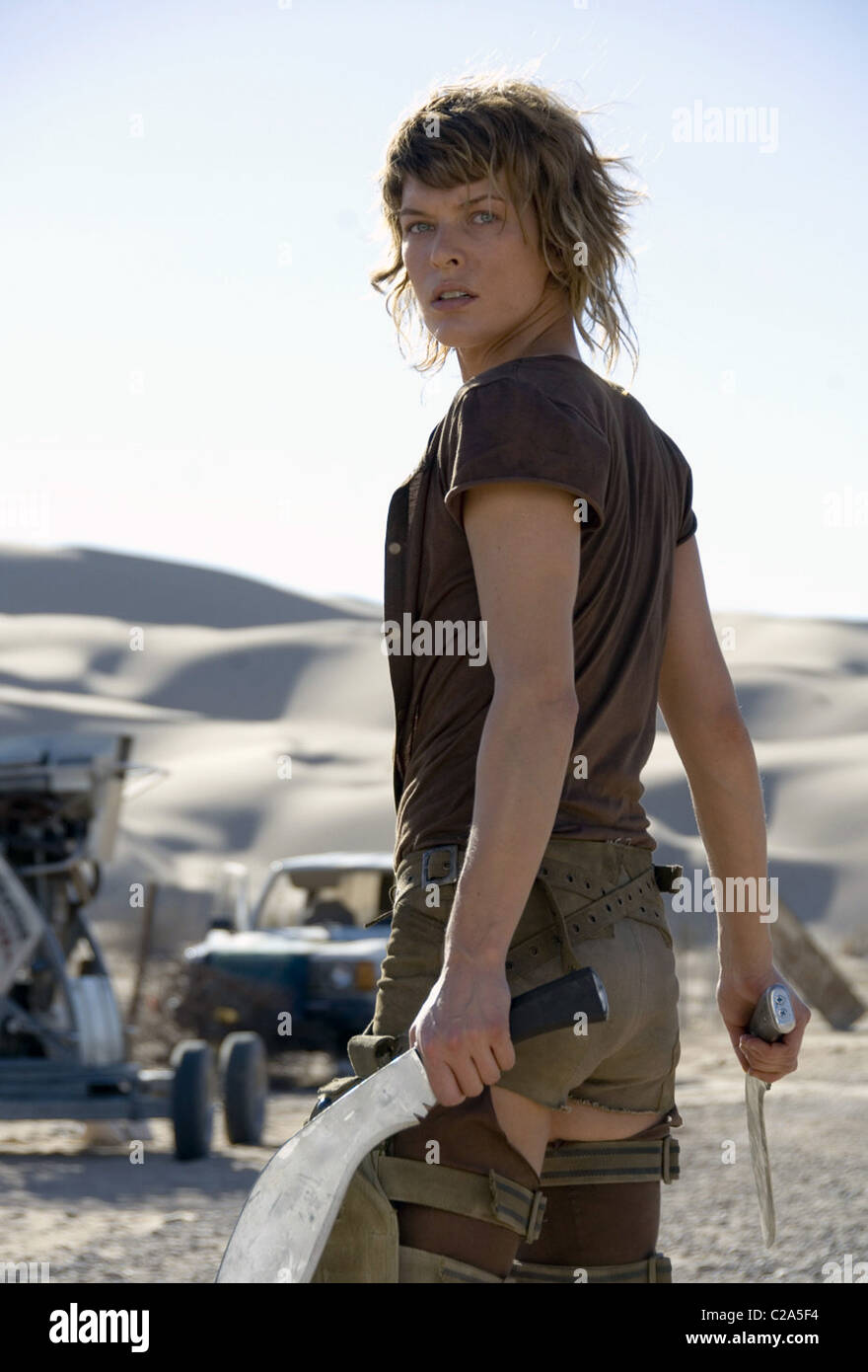 RESIDENT EVIL: EXTINCTION (2007) RUSSELL MULCAHY (DIR) MILLA JOVOVICH 003 MOVIESTORE COLLECTION LTD Stock Photo