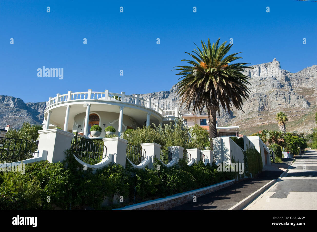 Table Mountain house in the suburb of Oranjezicht, Cape Town