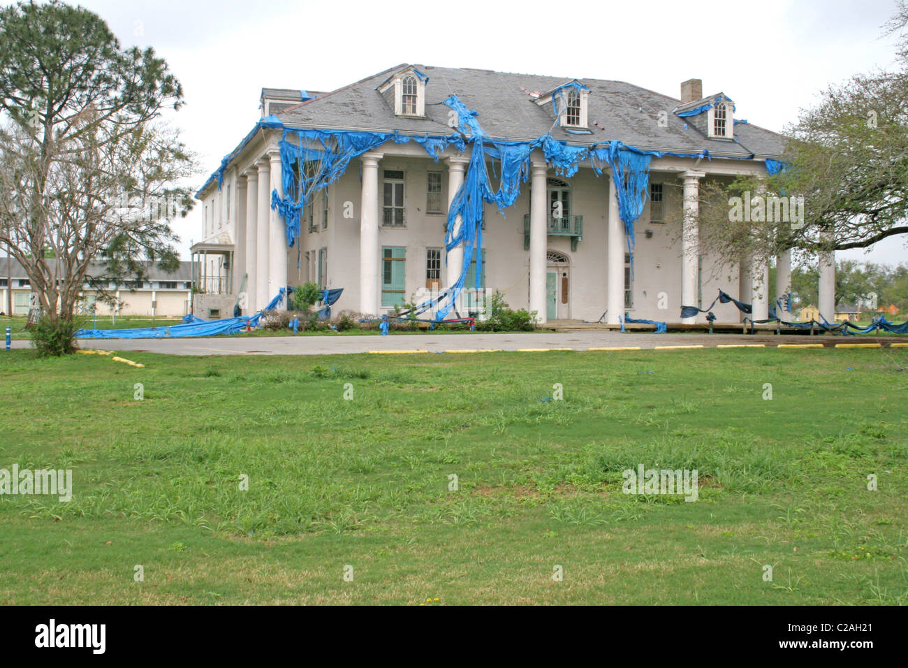 Hurricane Katrina damaged building abandoned New Orleans Louisiana Stock Photo