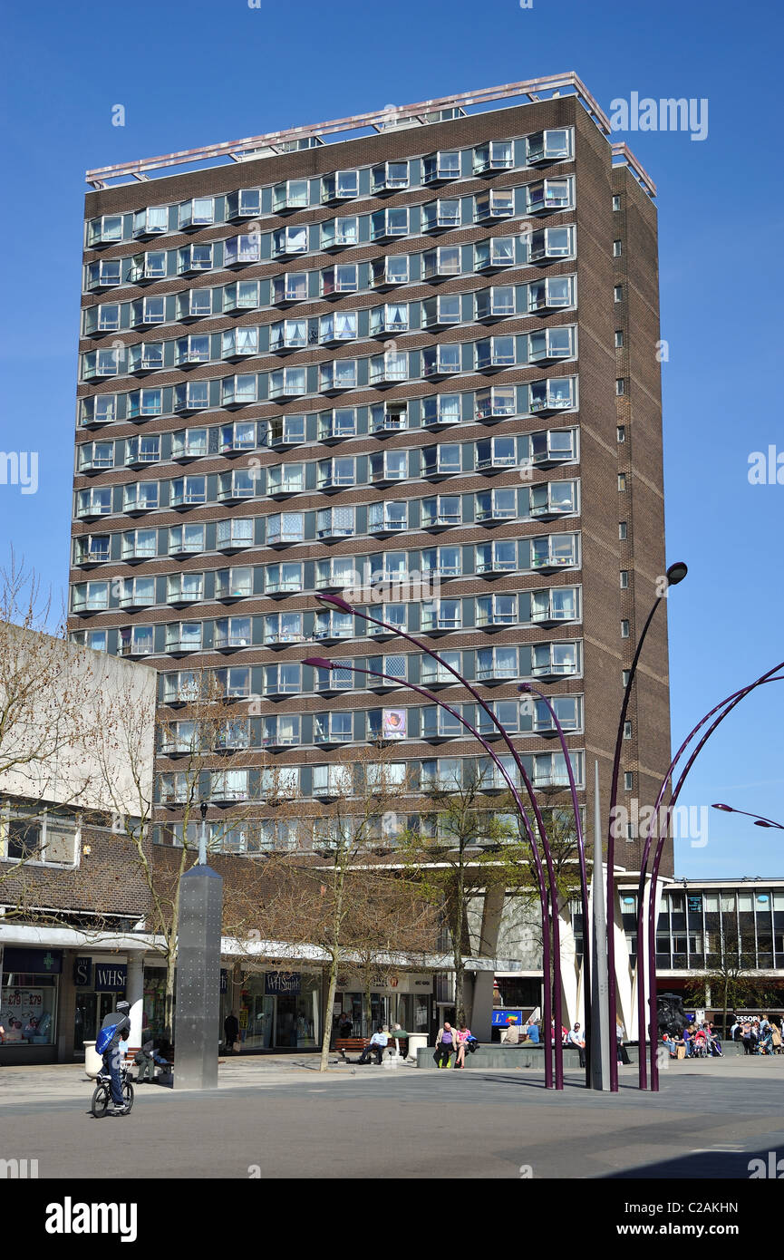 Basildon Town Center Brooke House landmark Stock Photo Alamy