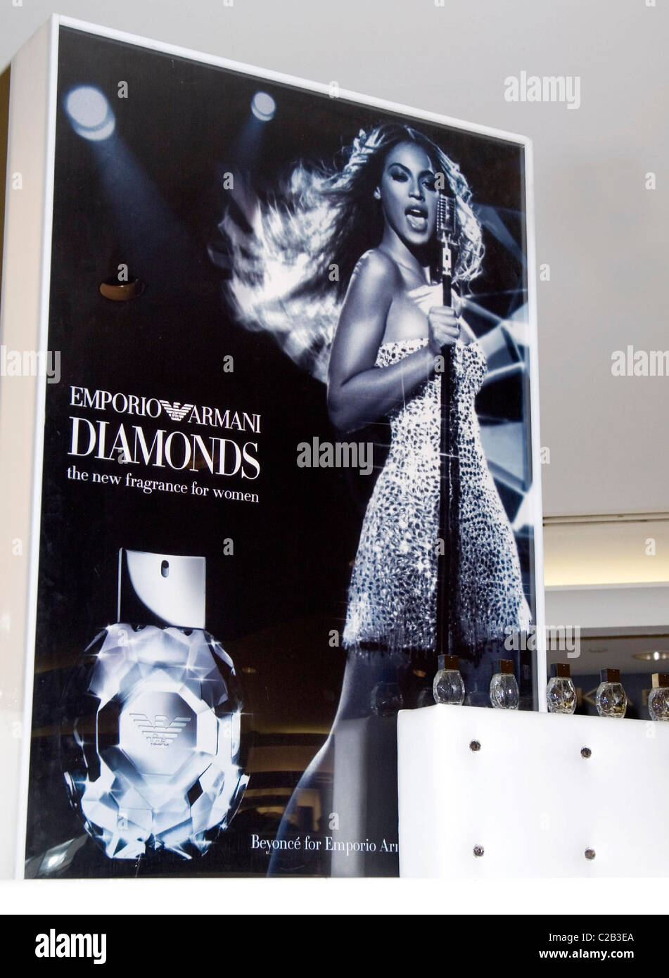 Atmosphere Beyonce Knowles launches the new fragrance Emporio Armani  Diamonds at Macy`s Herald Square New York City, USA Stock Photo - Alamy
