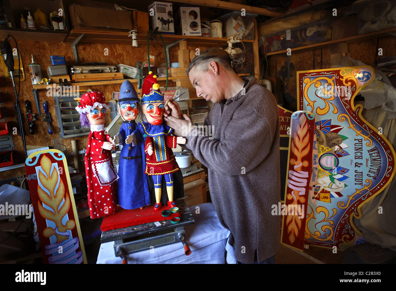Professor Mark Poulton With His Punch And Judy Puppets Stock Photo Alamy