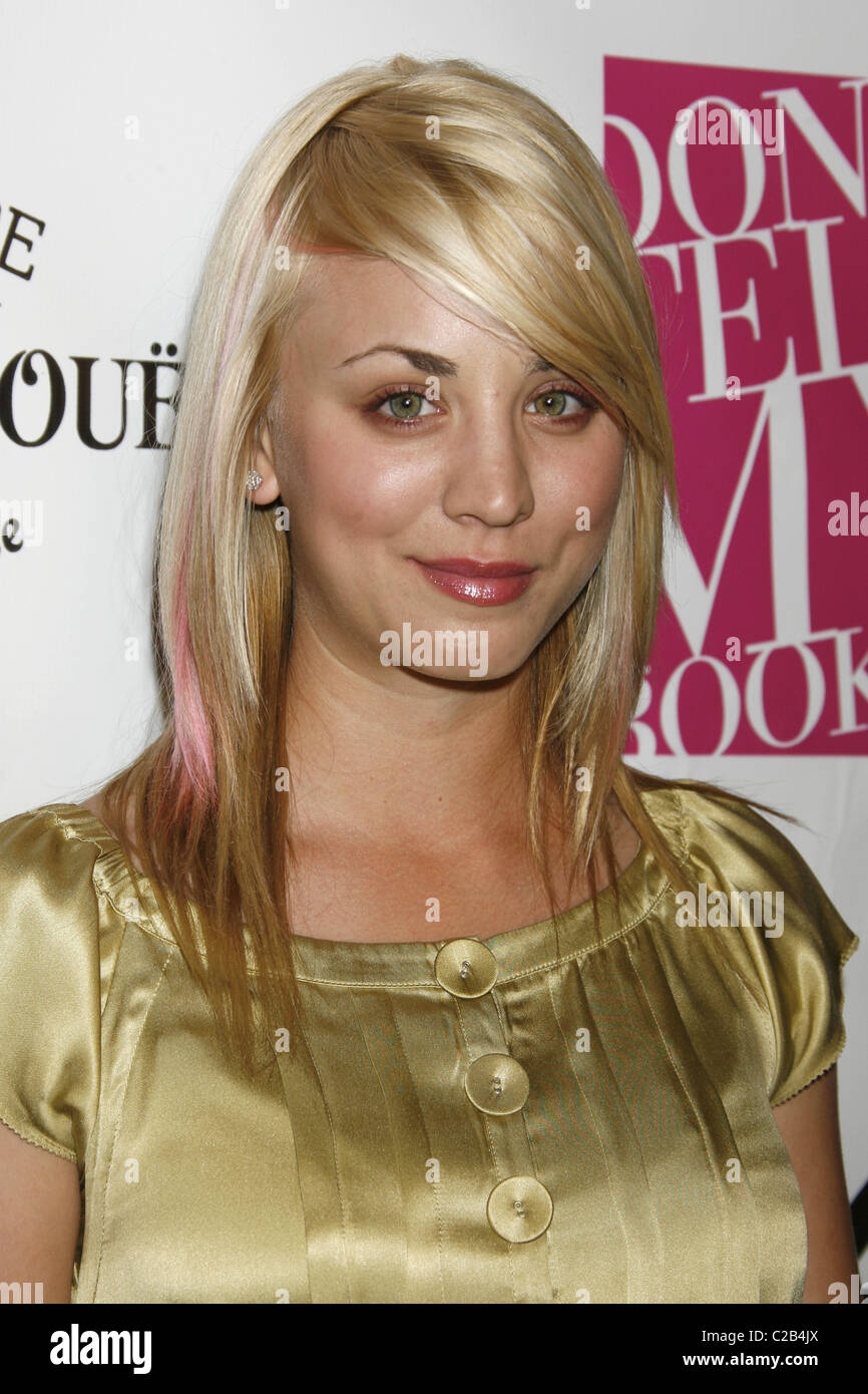 Kaley cuoco 2007 hi-res stock photography and images - Alamy