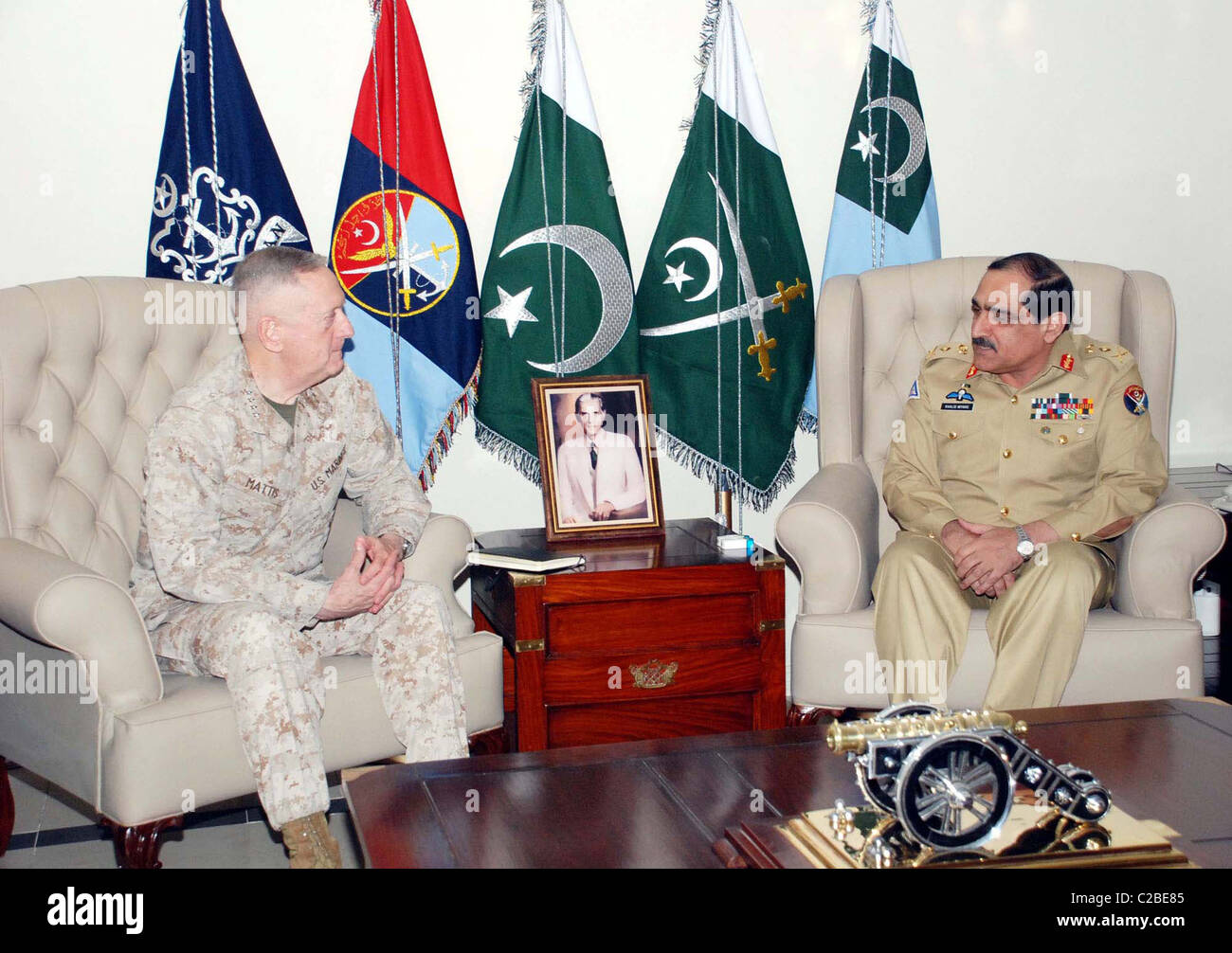 Joint Chief of Staff Committee Chairman Gen.Khalid Shamim Wynne exchanges views with General James N. Mattis, Commander United Stock Photo