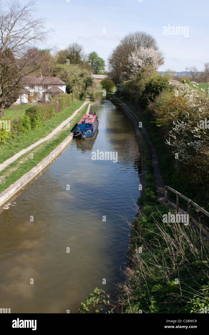 Grand union canal wendover arm hi-res stock photography and images - Alamy