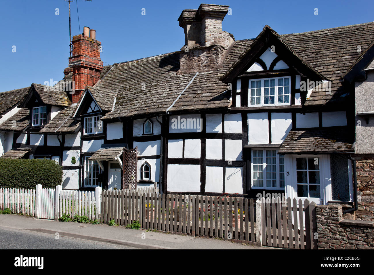 Black and White cottages in Eardisley, Herefordshire Stock Photo Alamy