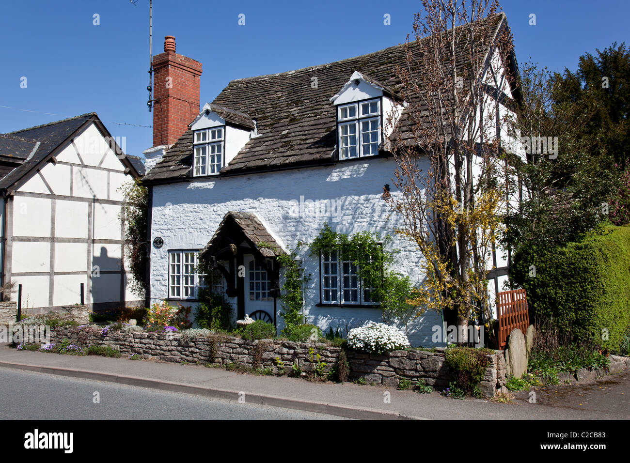 Black and White cottages in Eardisley, Herefordshire Stock Photo Alamy