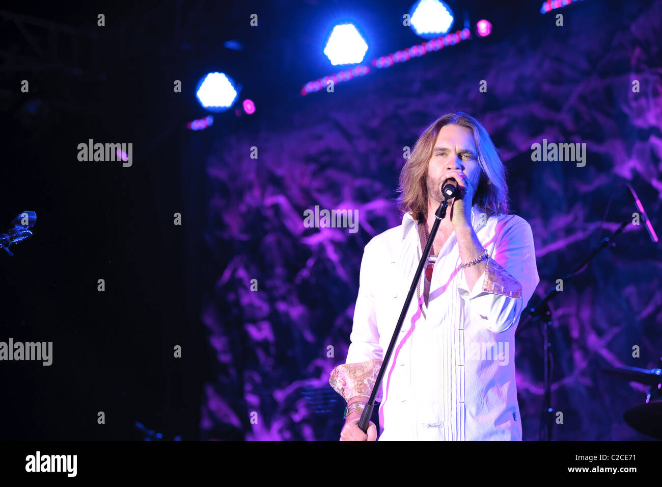 April 08, 2011, Sacramento, CA - Bo Bice performs on stage at Thunder Valley Casino in Rocklin, CA Stock Photo