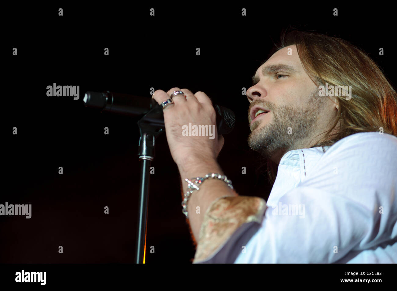 April 08, 2011, Sacramento, CA - Bo Bice performs on stage at Thunder Valley Casino in Rocklin, CA Stock Photo