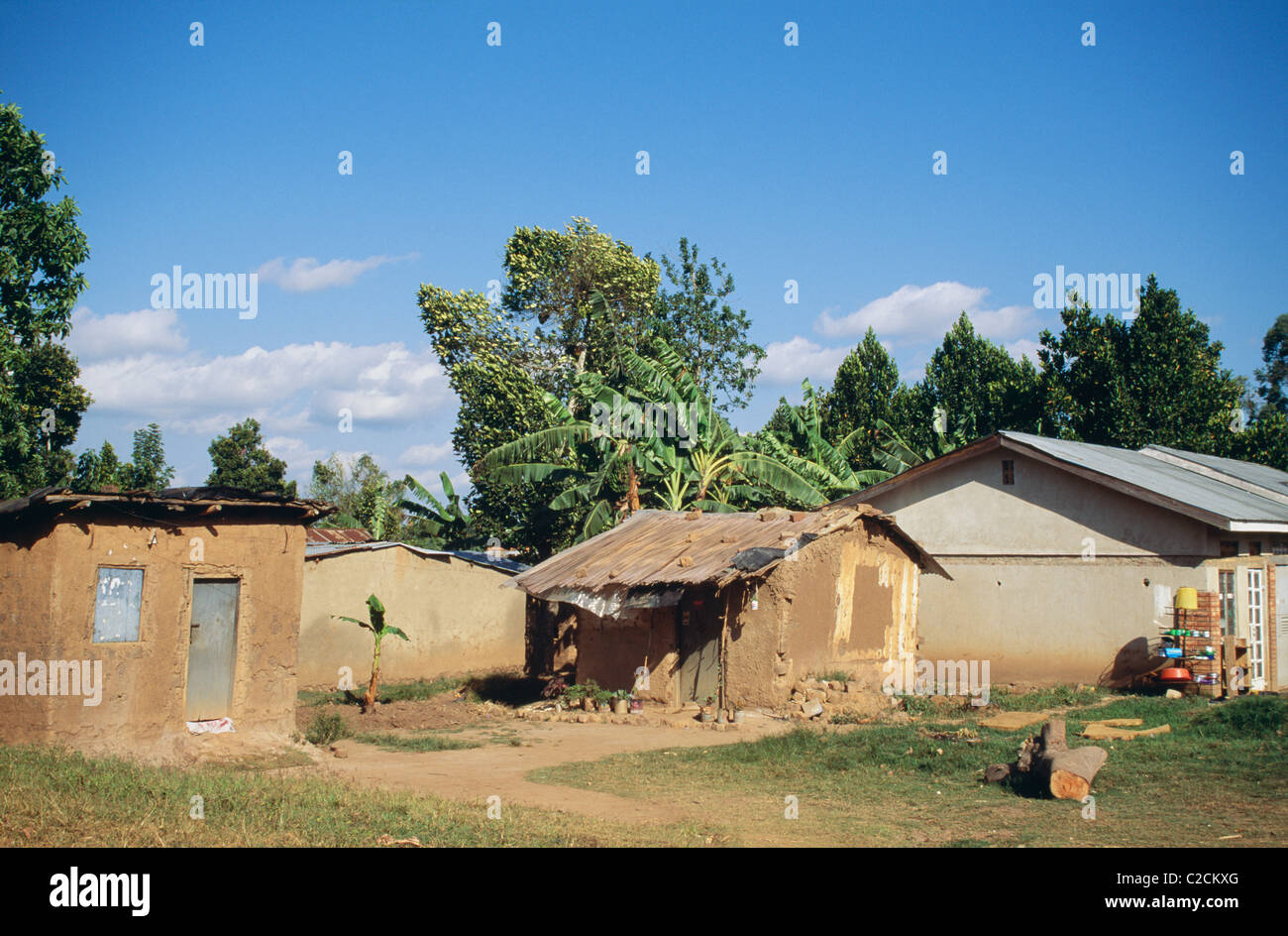 Kampala slums hi-res stock photography and images - Alamy